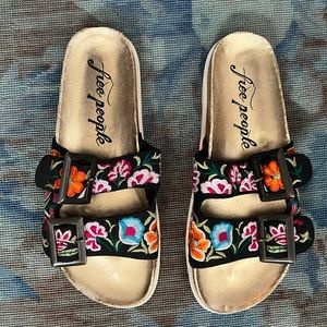 Free People Birkenstock style sandals - Size 7.5